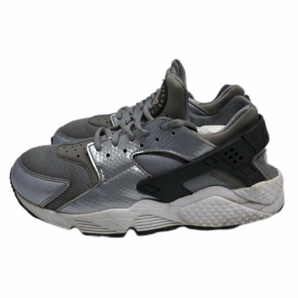 Nike Huarache Silver & Gray Sneakers Women’s Size 8
